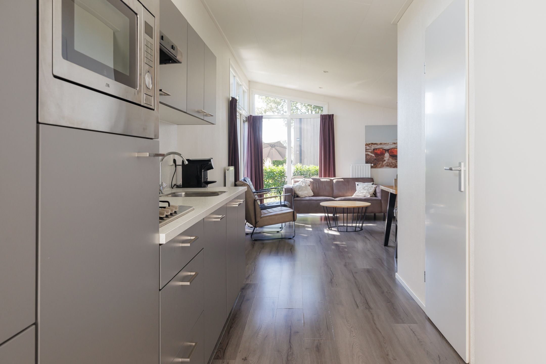 Photo 6 of Loverensestraat 11-C2