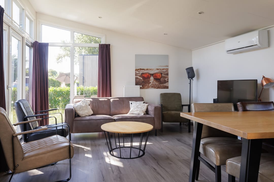 Photo 8 of Loverensestraat 11-C2