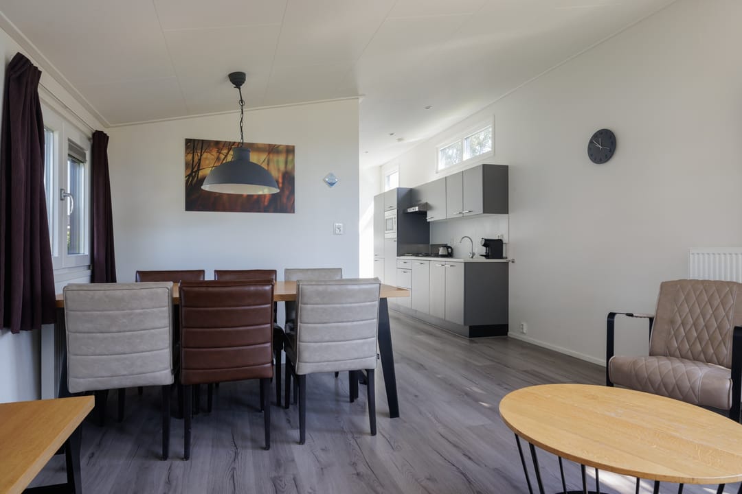 Photo 11 of Loverensestraat 11-C2