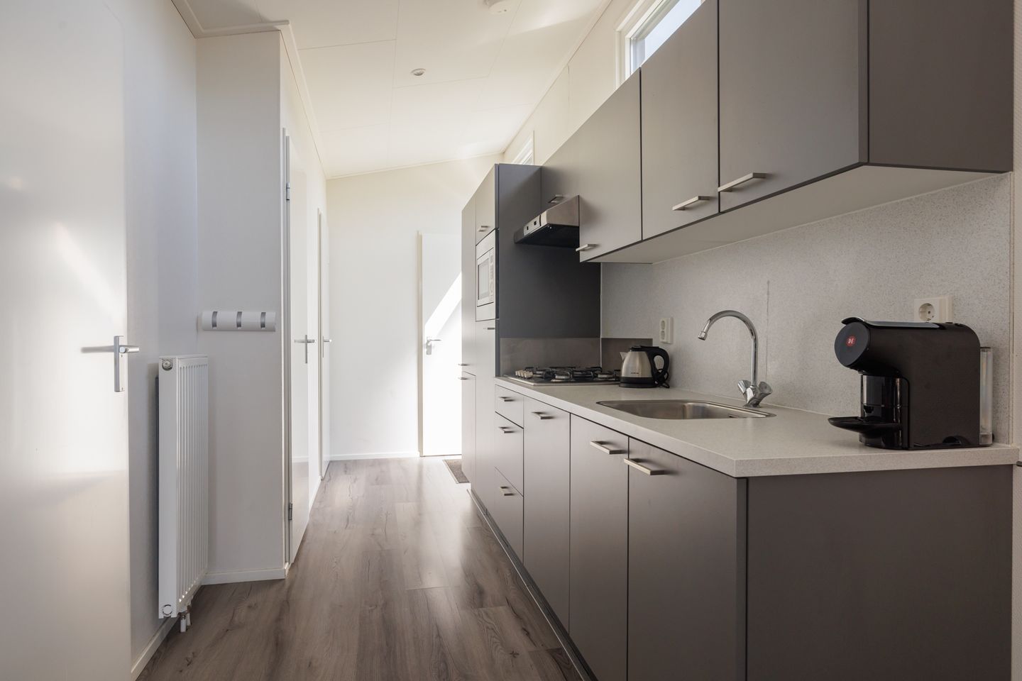 Photo 14 of Loverensestraat 11-C2