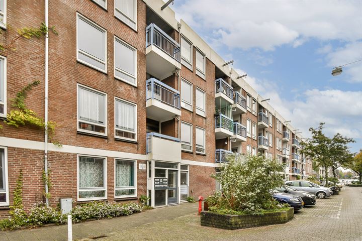 View photo 19 of Jacob van Lennepstraat 126-C