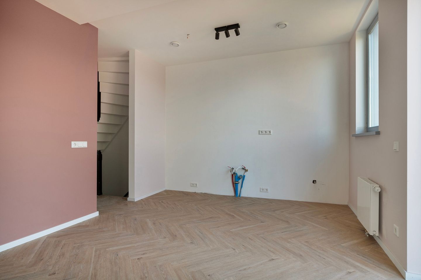 Foto 10 van Dordtsestraatweg 671-B