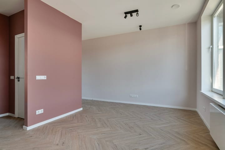 Foto 15 van Dordtsestraatweg 671-B