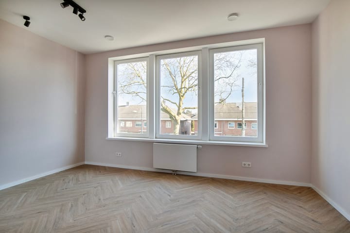 Foto 18 van Dordtsestraatweg 671-B