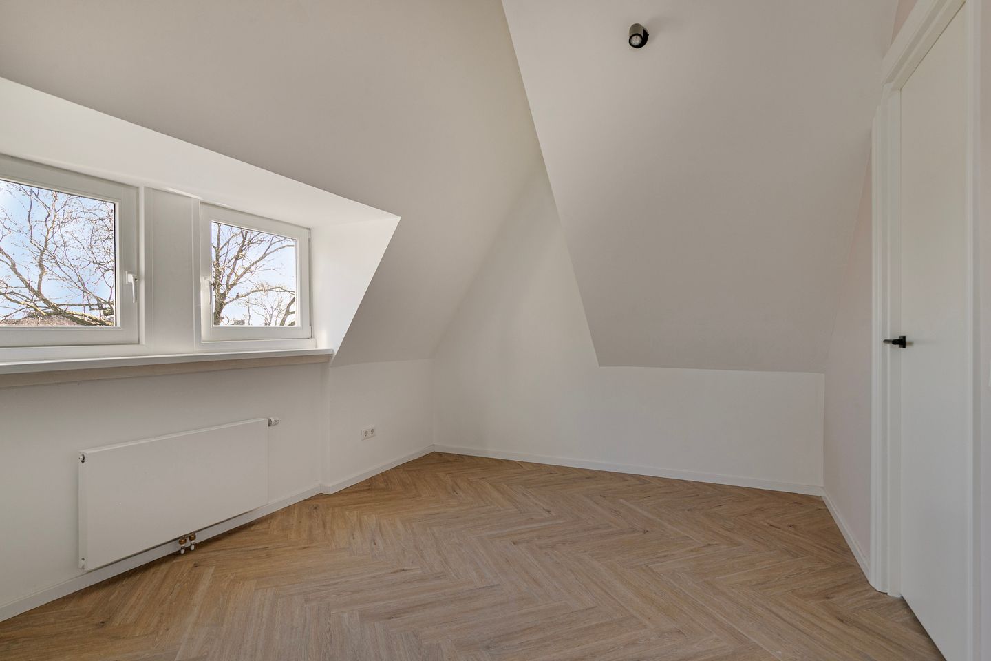 Foto 29 van Dordtsestraatweg 671-B