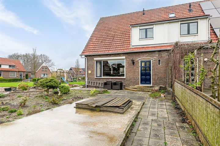 Bekijk foto 30 van Bredestraat 18