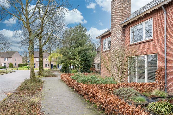 Bekijk foto 57 van Oude Bemmerstraat 40