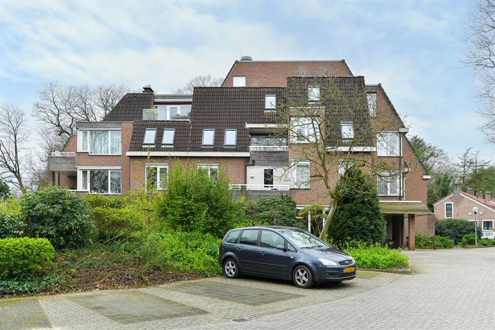 View photo 8 of Jan van Riebeeckweg 23