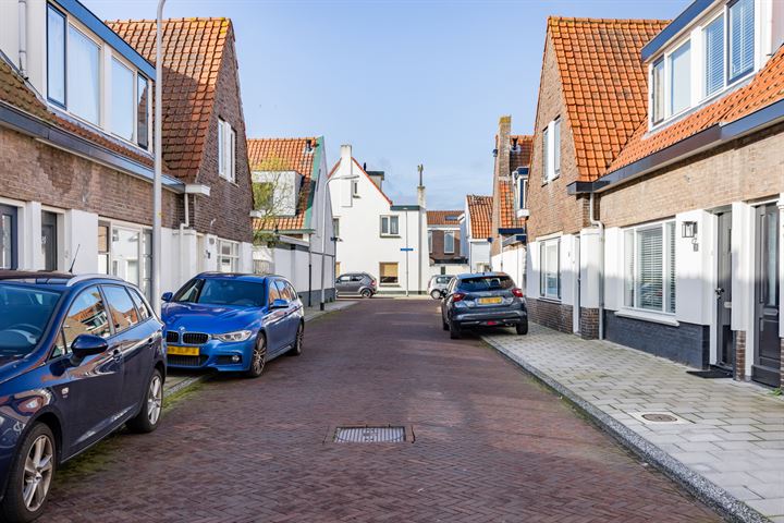 Bekijk foto 35 van Katwijksestraat 25