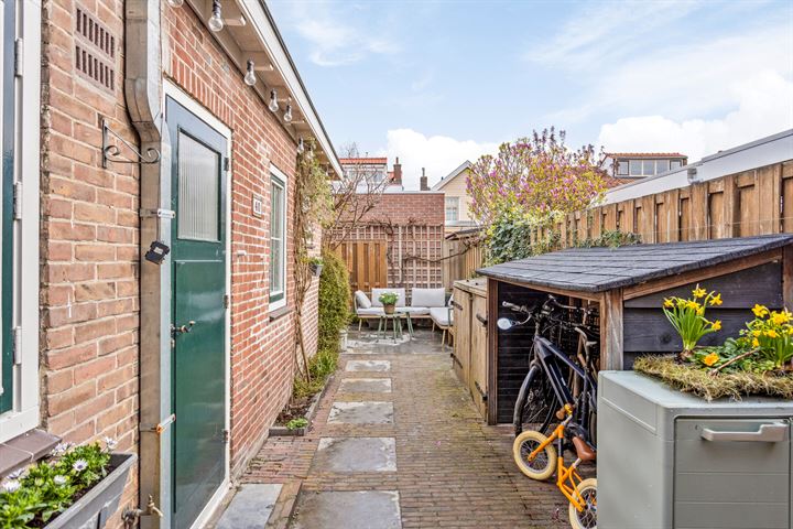 Bekijk foto 30 van Admiraal de Ruyterstraat 40