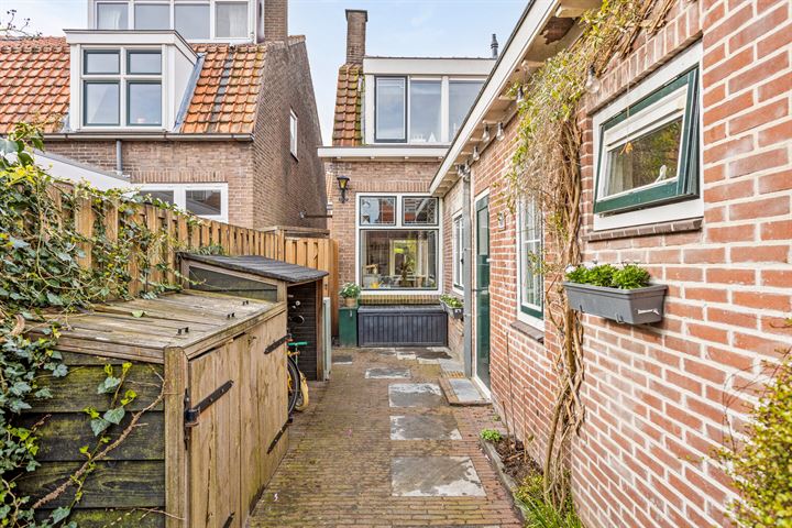 Bekijk foto 29 van Admiraal de Ruyterstraat 40