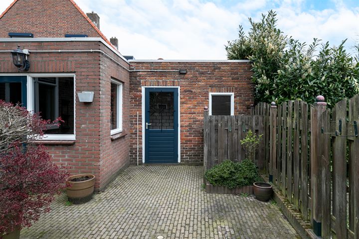 Bekijk foto 31 van Adriaan Poirtersstraat 8