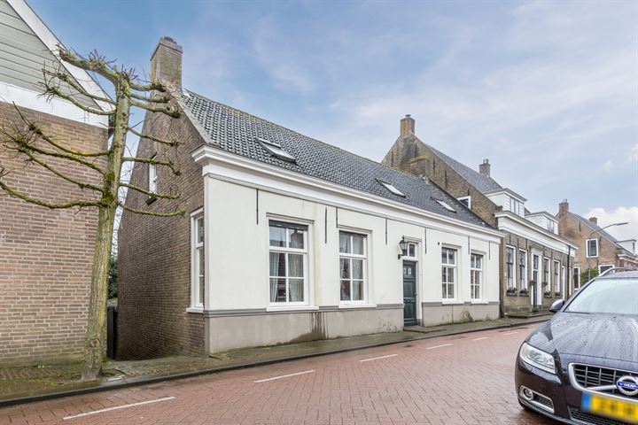 Bekijk foto 3 van Raadhuisstraat 7