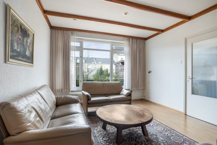 Foto 8 van Louis van der Maesenstraat 11