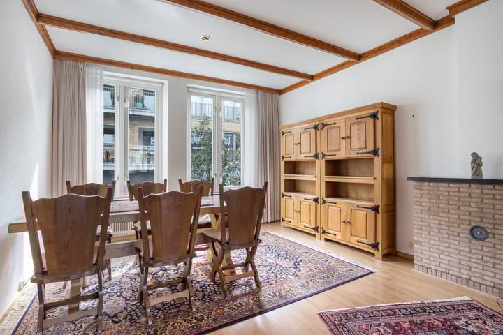 Foto 11 van Louis van der Maesenstraat 11