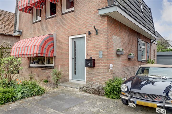 Bekijk foto 43 van Zeelandsestraat 12