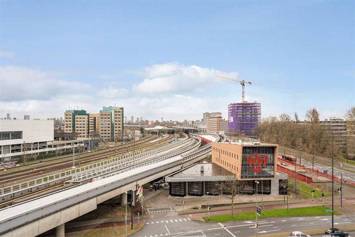 Bekijk foto 10 van Louis Raemaekersstraat 79