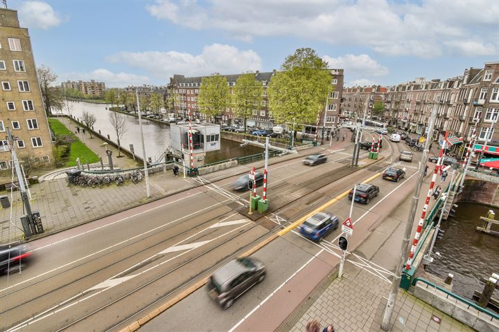 View photo 11 of Baarsjesweg 7