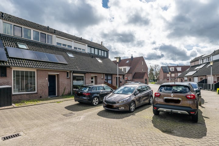 Bekijk foto 3 van E.H. Begemannstraat 6