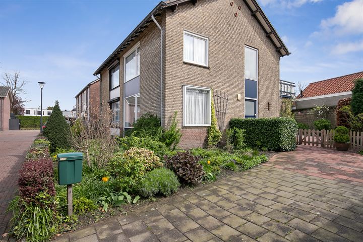 Bekijk foto 3 van Nassaustraat 14