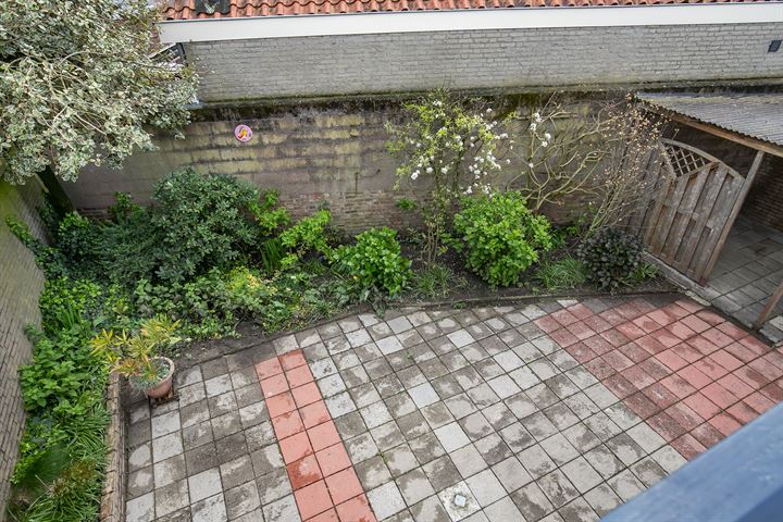 Bekijk foto 35 van Nassaustraat 14