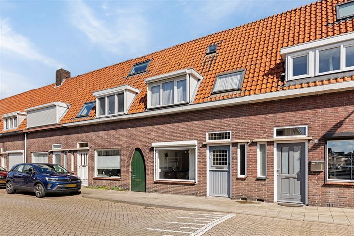 View photo 21 of Van Mierisstraat 18