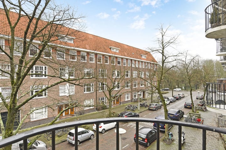 View photo 13 of Sassenheimstraat 17-II