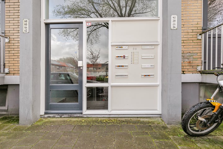 Bekijk foto 5 van Seringenstraat 42