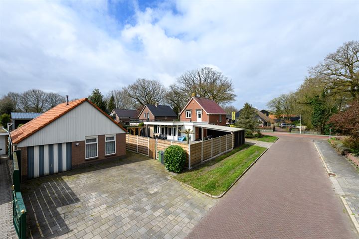 View photo 43 of Hoofdweg 136-A