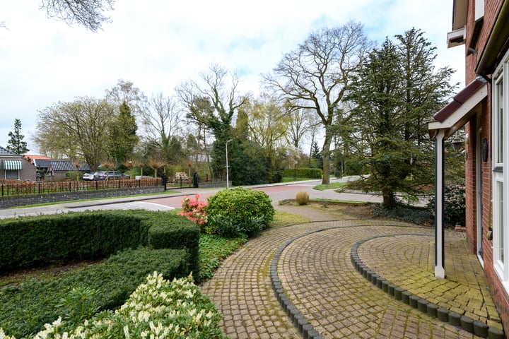 View photo 42 of Hoofdweg 136-A