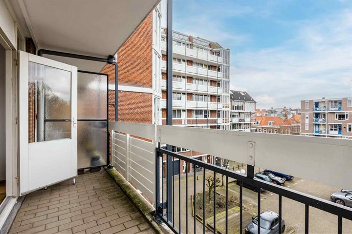 Bekijk foto 4 van Frederikstraat 773