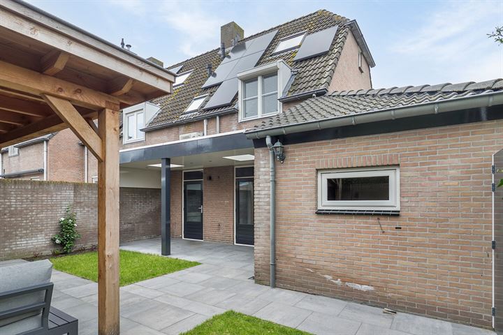 Bekijk foto 36 van Prins van Luikstraat 73