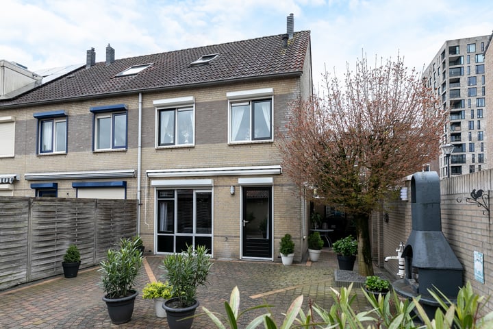 Bekijk foto 6 van Jan Ligthartstraat 8