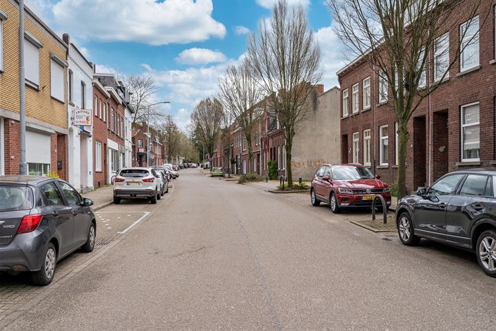 Bekijk foto 30 van Leutherweg 32