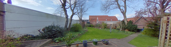 View 360° photo of Achtertuin of Stationsstraat 21