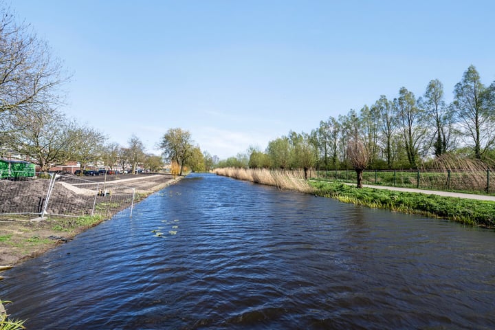 Bekijk foto 40 van Busken Huetstraat 4