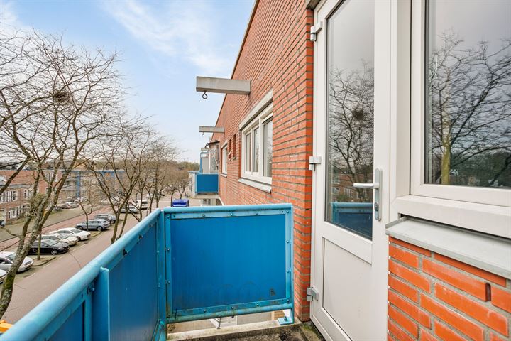 View photo 4 of Kolfschotenstraat 242