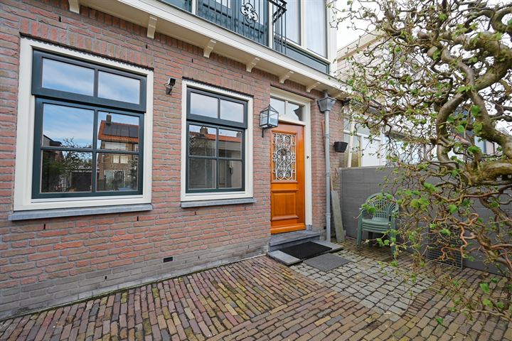 Bekijk foto 10 van Bernhardstraat 7