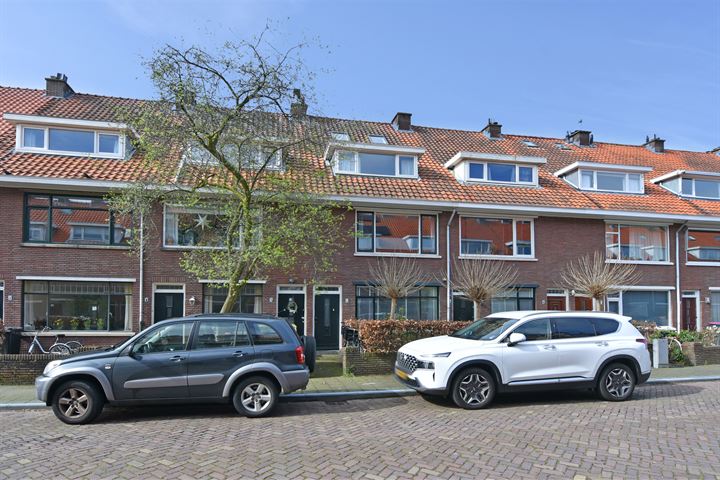 Bekijk foto 1 van Jacob Catsstraat 19