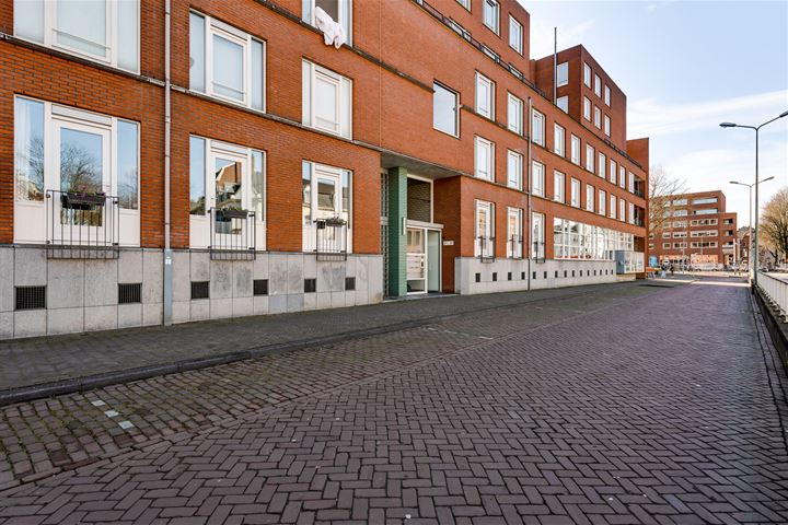 Bekijk foto 2 van Akerstraat 27-A