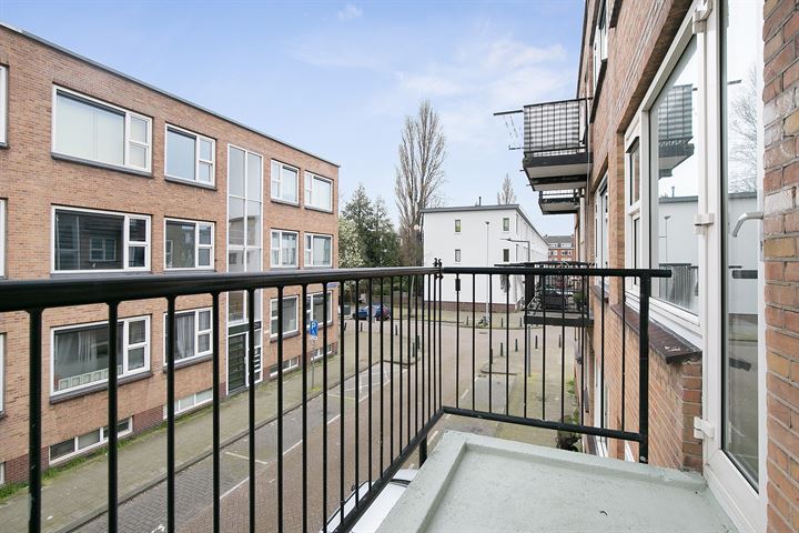 Bekijk foto 4 van Belgischestraat 38-B