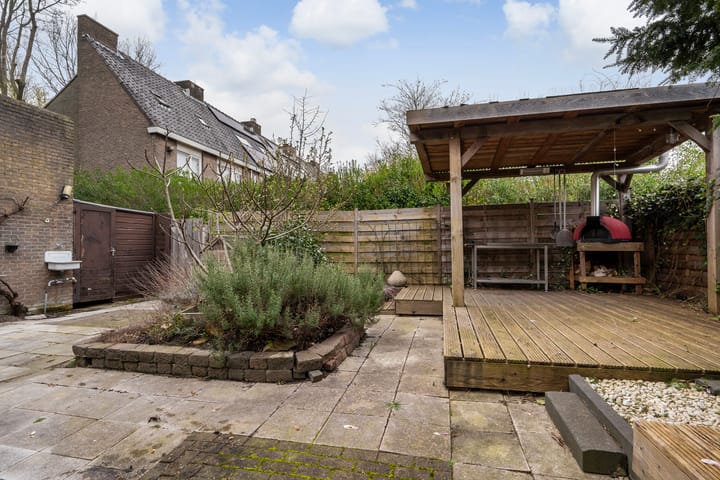 Foto 19 van Frederik Hendriklaan 19