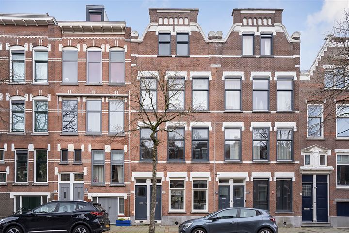 Bekijk foto 1 van Rodenrijsestraat 24-B