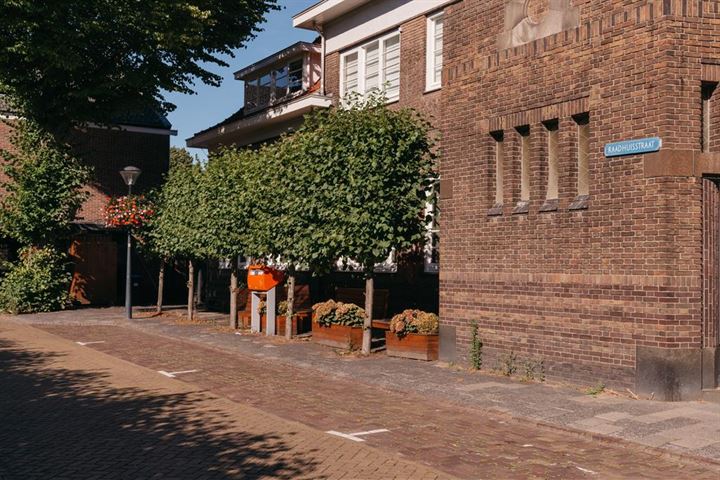 View photo 27 of Raadhuisstraat 5