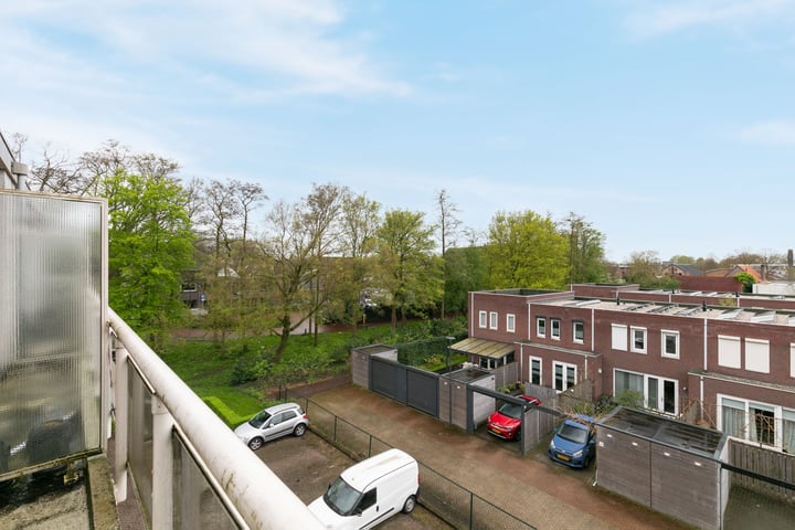 Bekijk foto 17 van Heulstraat 51