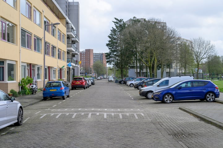 Bekijk foto 23 van Oostmaaslaan 127-B02