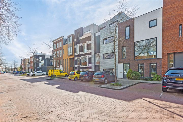 Bekijk foto 45 van Marnixstraat 54