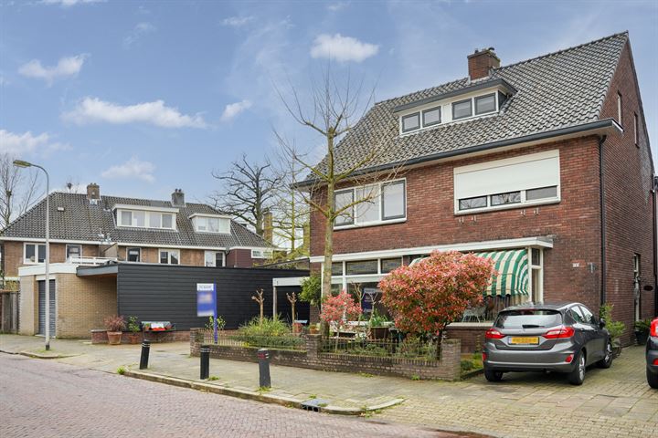 Bekijk foto 41 van Jan van Galenstraat 1