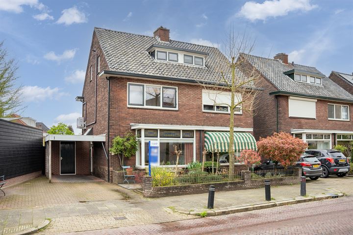 Bekijk foto 1 van Jan van Galenstraat 1