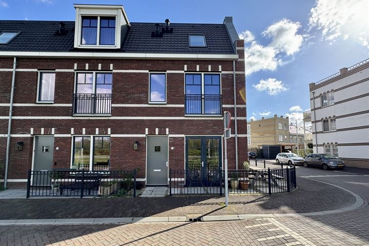 Bekijk foto 1 van Fort Heemstedestraat 37